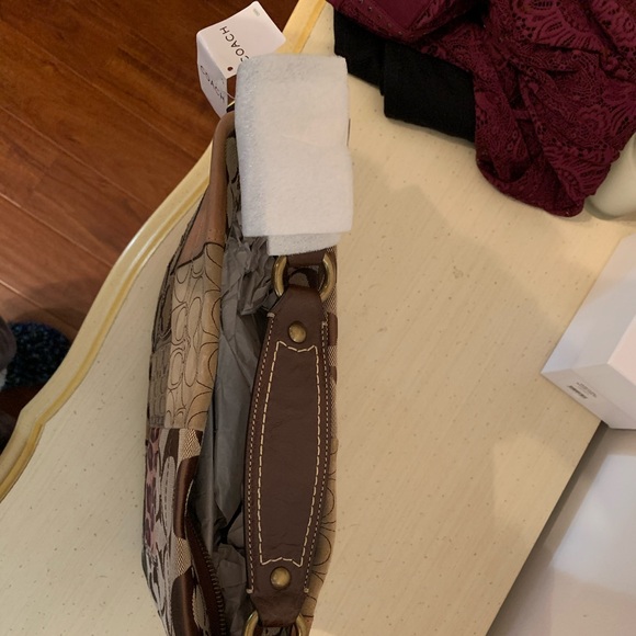 COPY - Coach Handbag - Picture 4 of 5